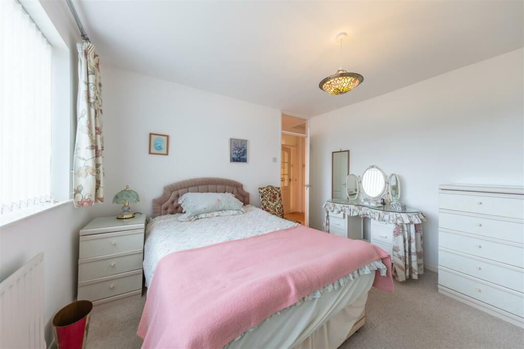 51 Kelsborrow Way-008.jpg