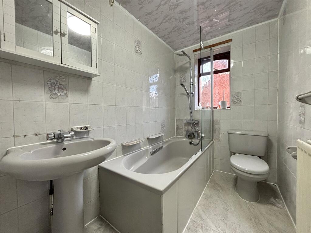 Main Bathroom