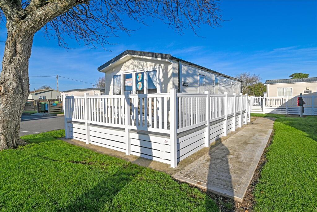 Field Place, Hoburne Naish Holiday Park, Barton On Sea, Hampshire, BH25