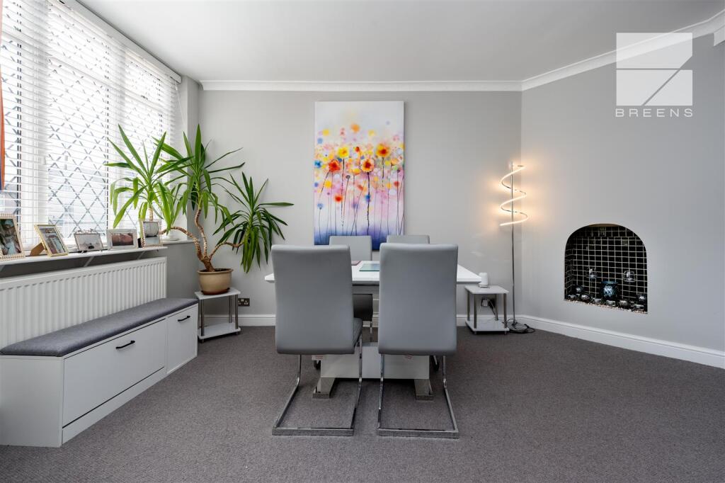 11 Dale View Gardens_0003.jpg