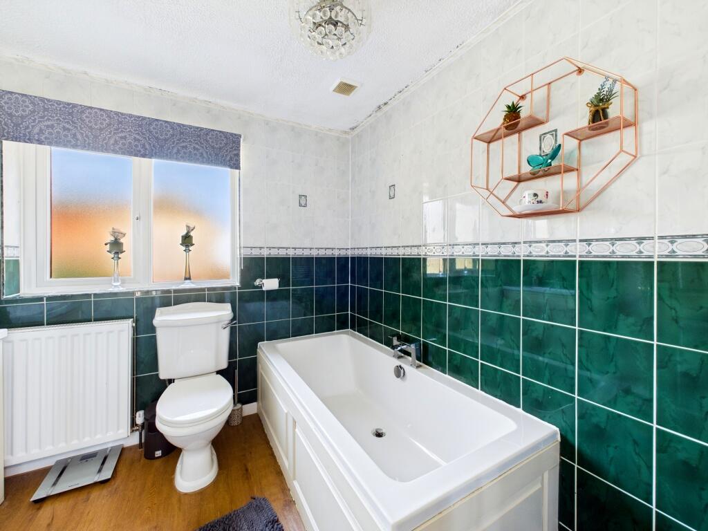 CAM05192G0-PR0041-STILL033