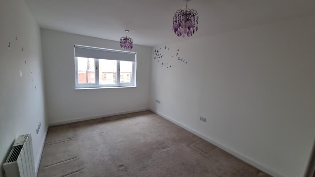 essence bedroom