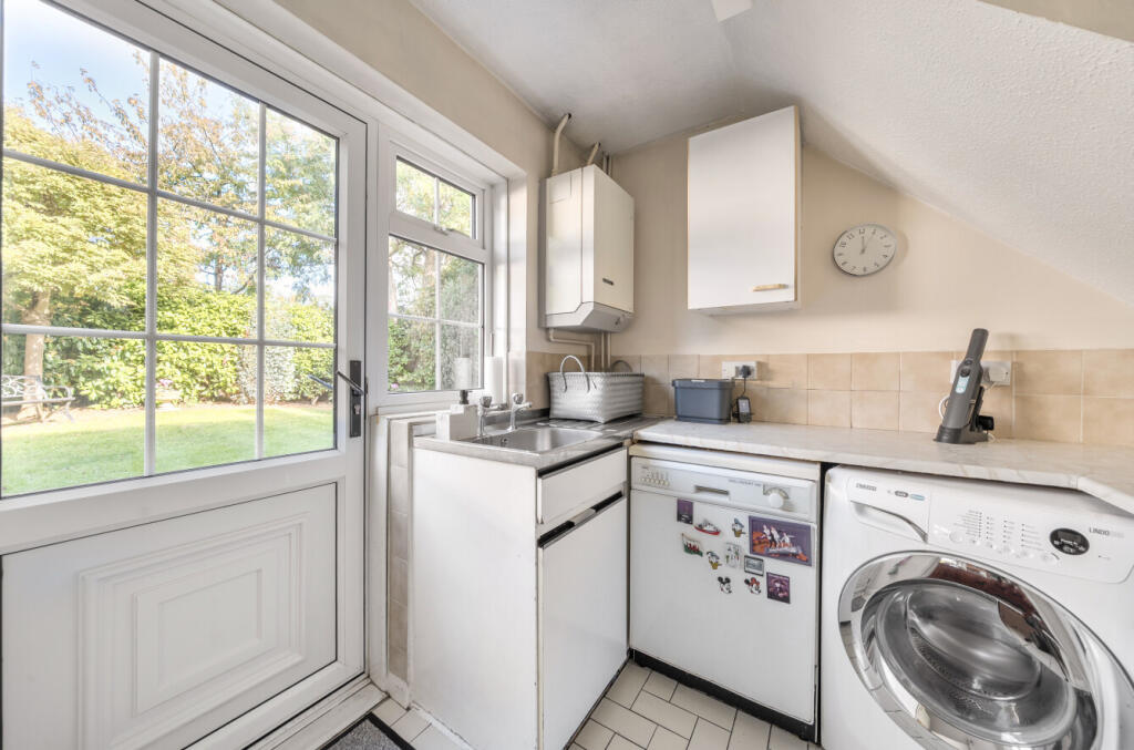 1358263-1-68e3a34...