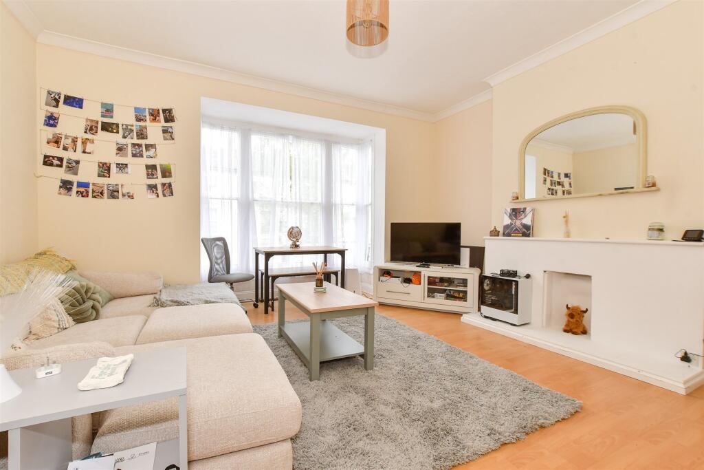 Lounge/ Dining Room*