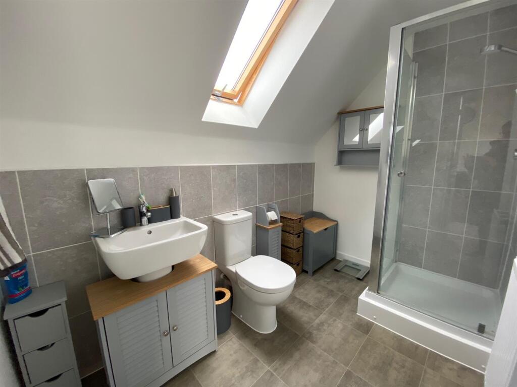 En-Suite Shower Room.jpg