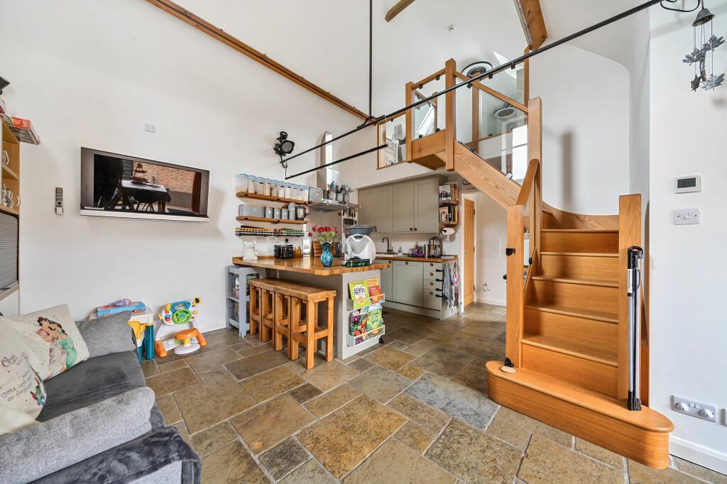 Living Room/Dining Room/Kitchen (1)