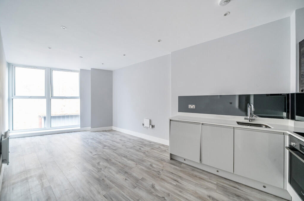 1349924-3-68c061f...