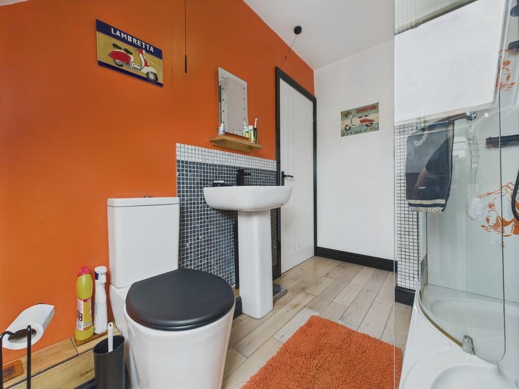 CAM04273G0-PR0175...