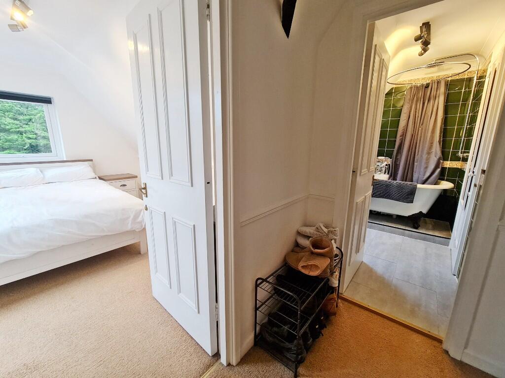 Bedroom &amp; Bathroom