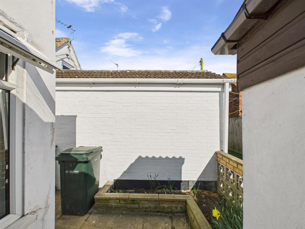 Courtyard Garden