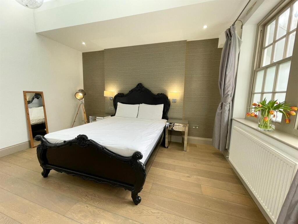 Bedroom.jpg