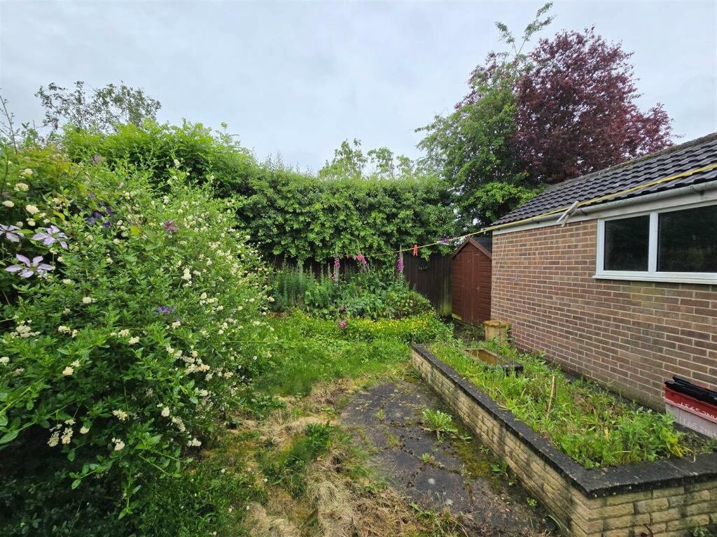 15 Huntingdon Road, Ashby