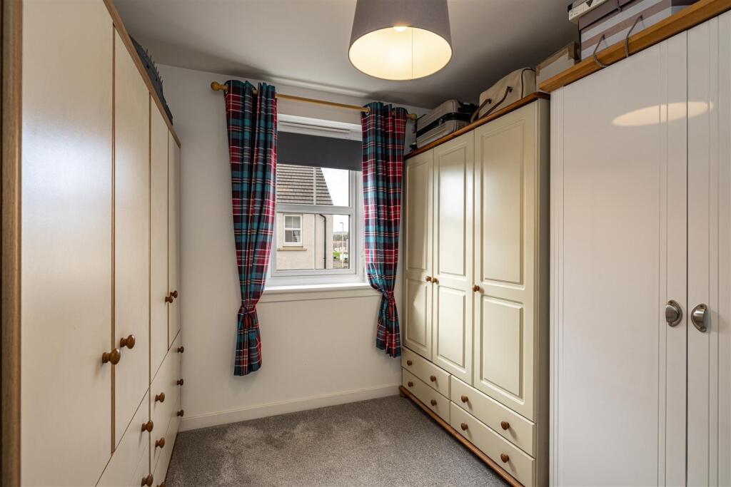 8 Knoll Park Avenue Galashiels 29.JPG