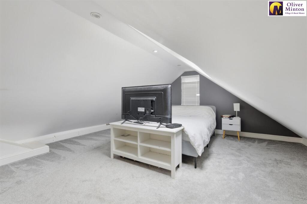 Bedroom Two / Guest Suite