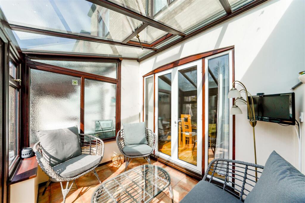 76 Roberts Road-7.jpg