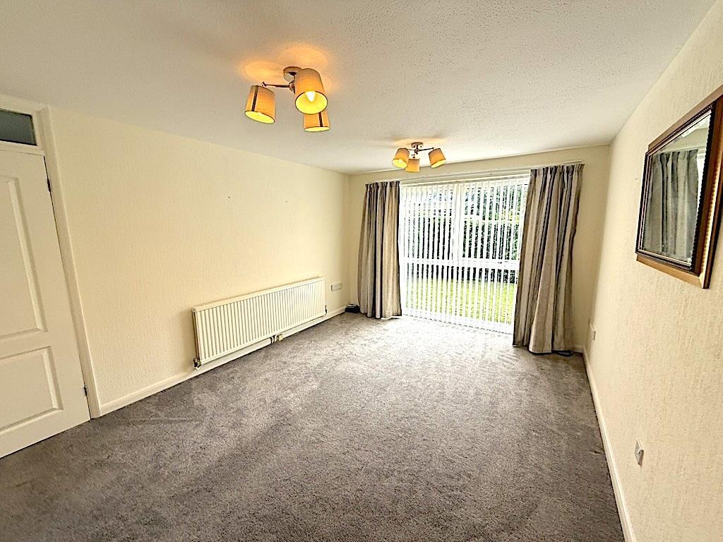 Living room 2nd.jpg