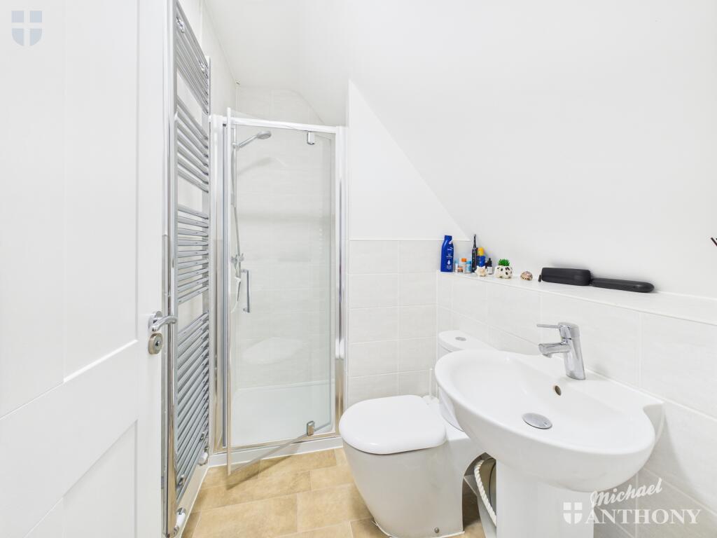 CAM03852G0-PR0306-STILL003