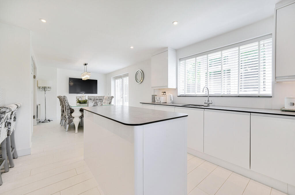 1294602-13-682c5e...