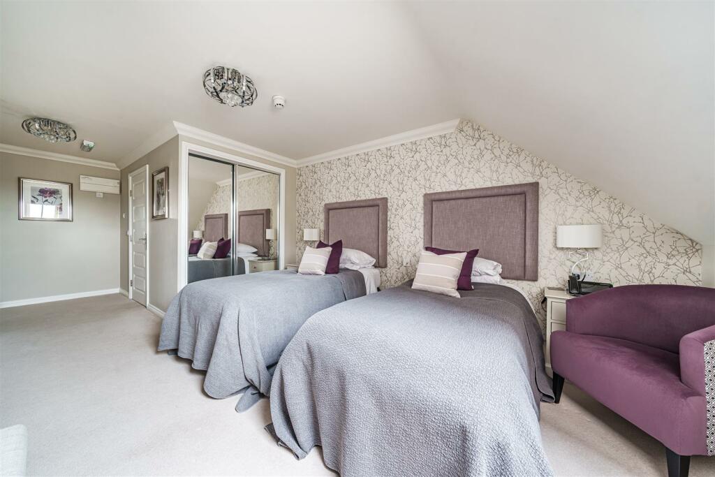 Owners Guest Suite.jpg