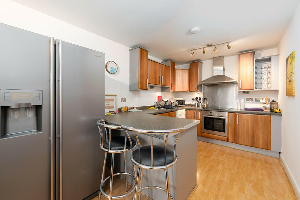 11 The Quarter, E...