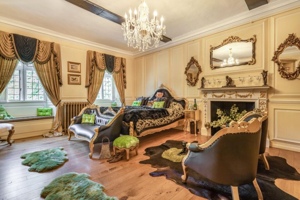 Principal Bedroom