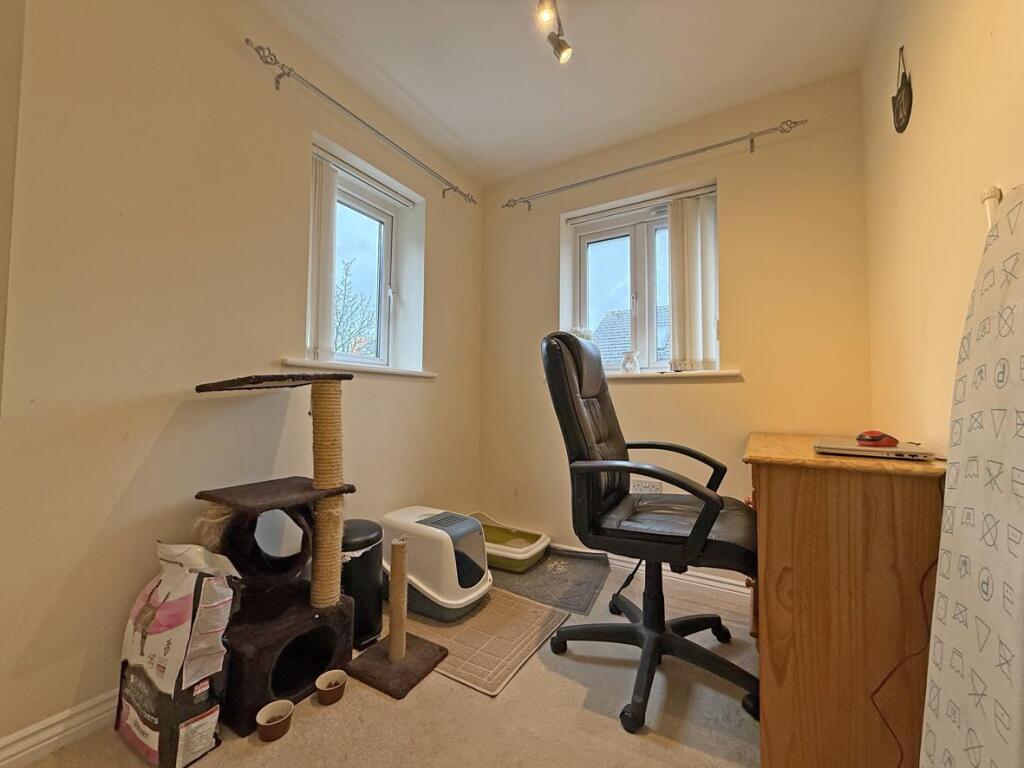 Samuel Bassett Avenue 50 - Bedroom Four.jpg