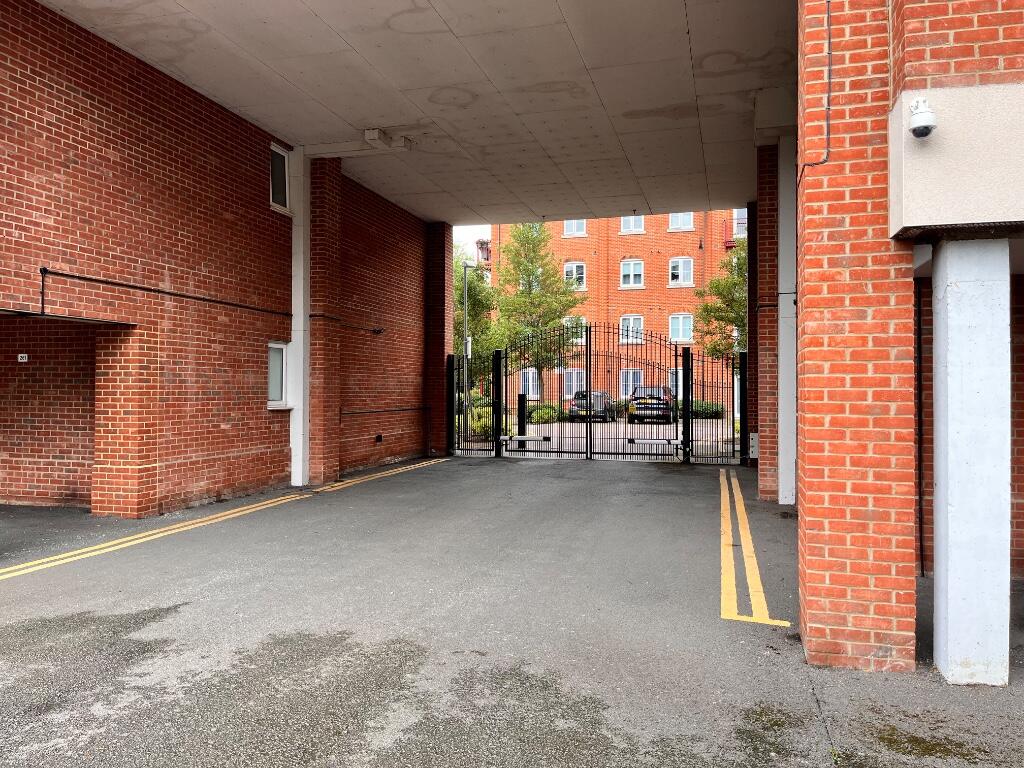 ELECTRIC GATED ENTRY