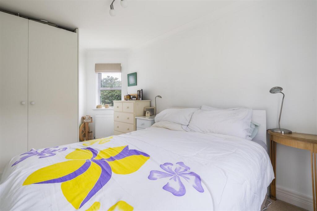 324728 Flat 16, Showboat (17).jpg