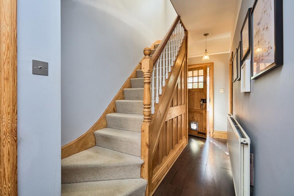 Edward Knight 202...