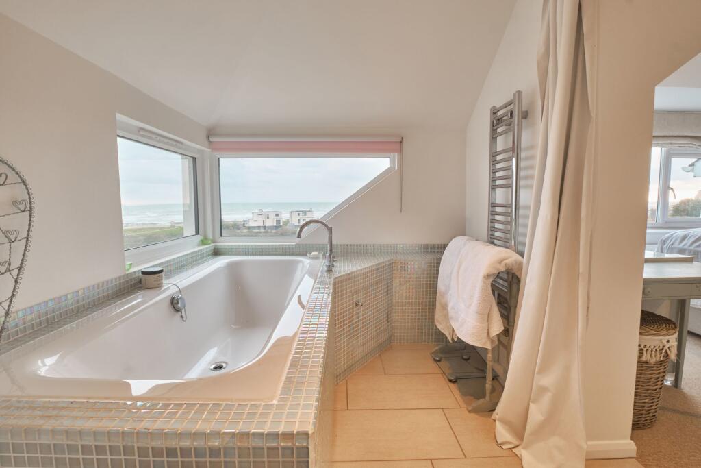 Bedroom One En-Suite