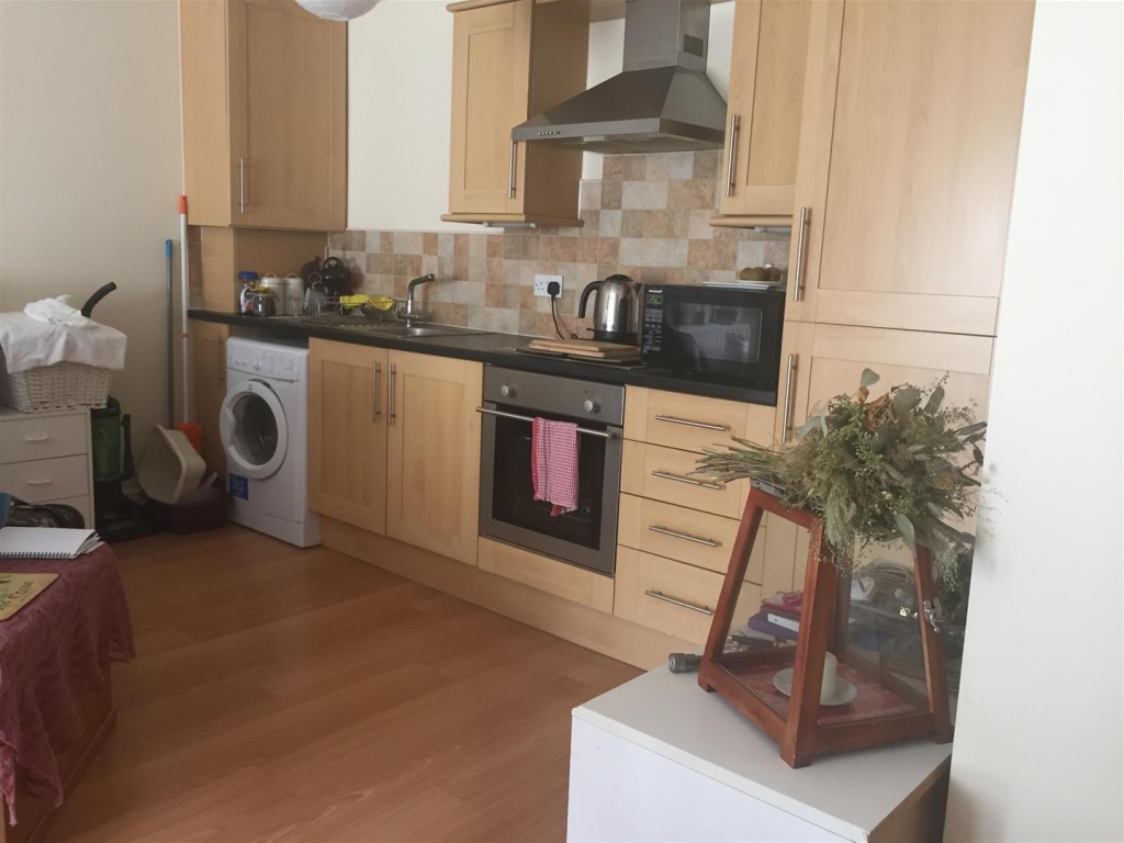 lemans kitchen .png
