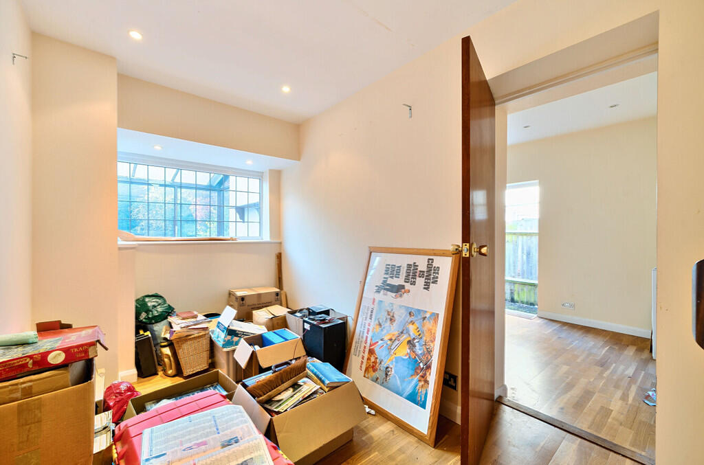 4-68223c762f8cc-1...