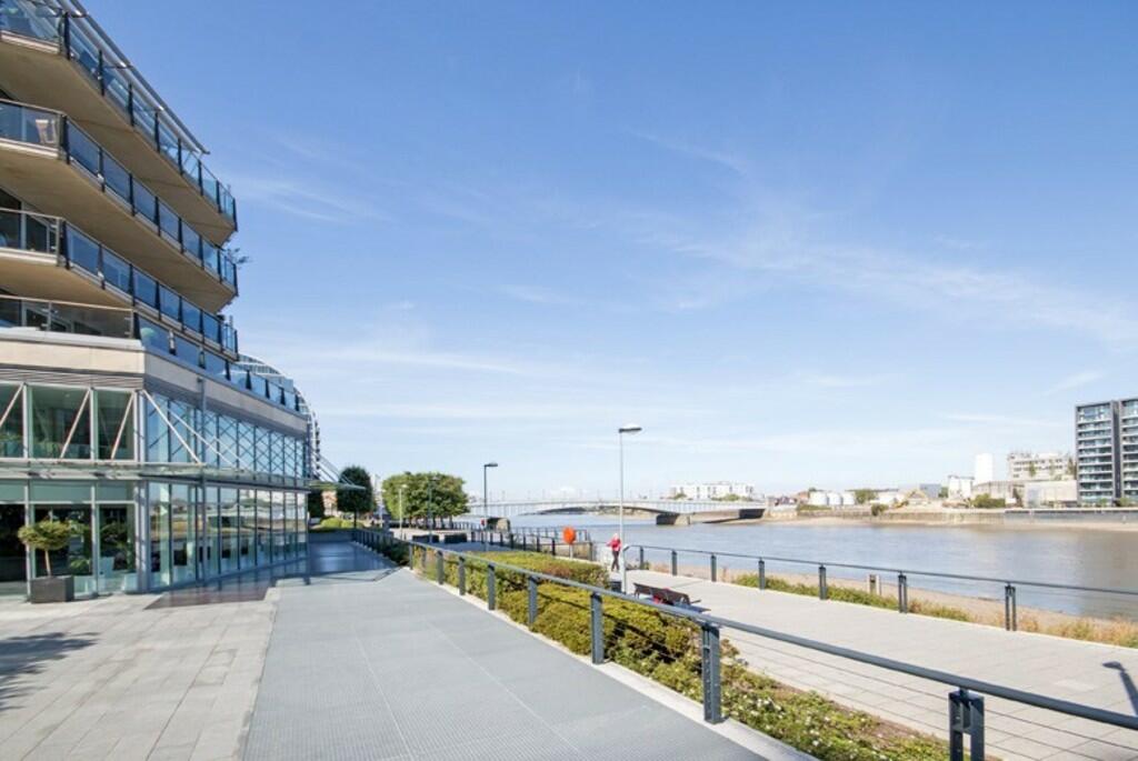 Riverside Walk