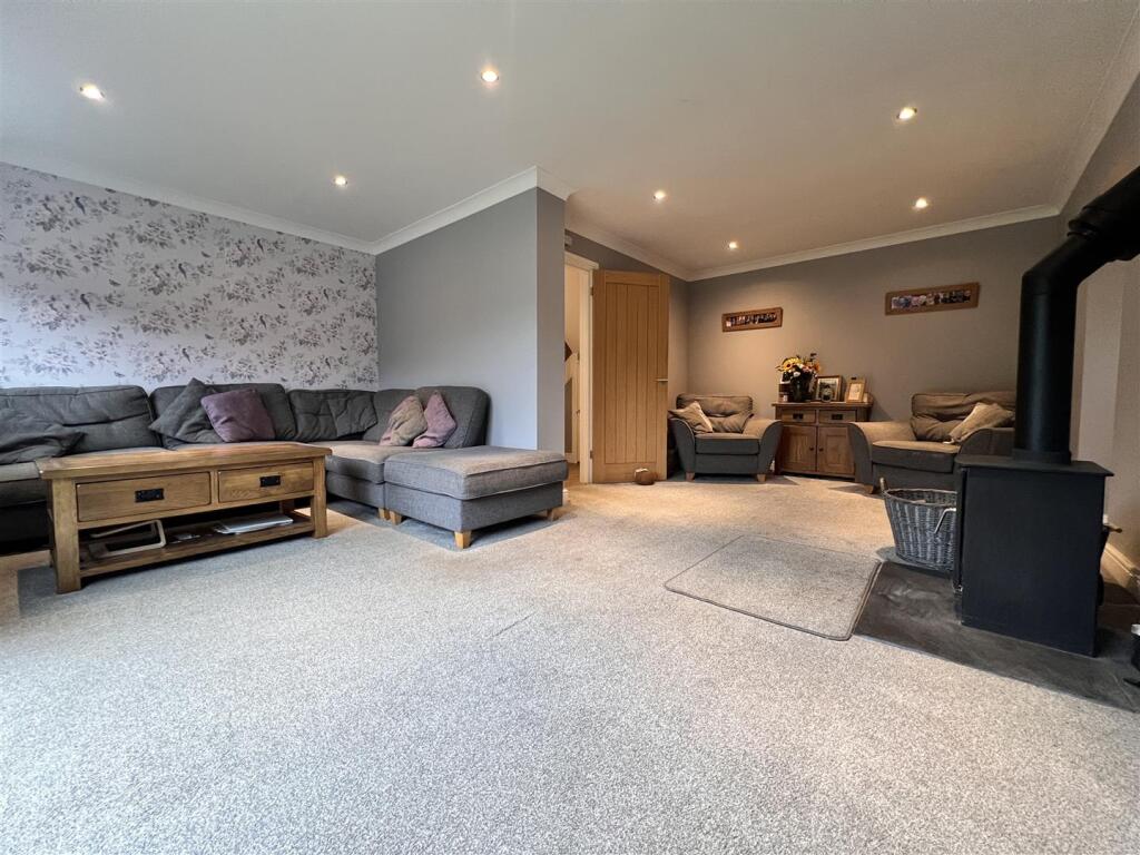 Lounge: