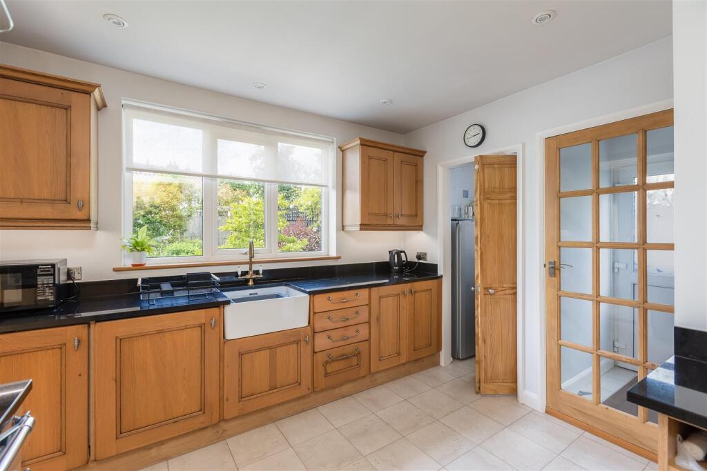 Haydon Croft Kitchen-3.jpg