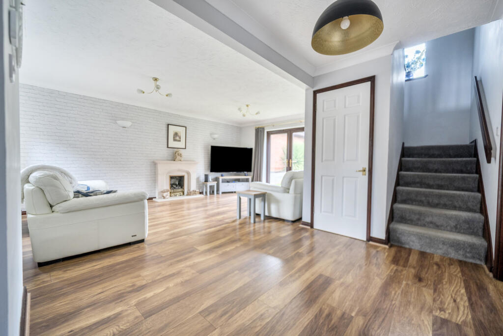 1354553-19-68ca82...