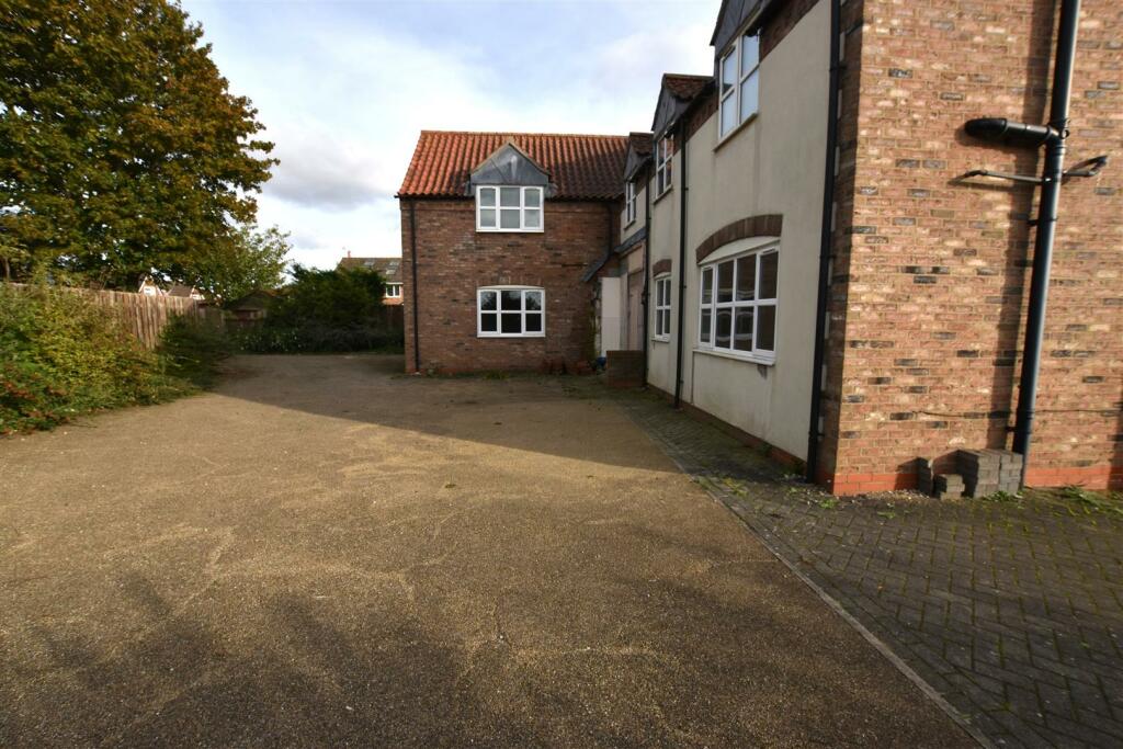 Front Parking Area.JPG