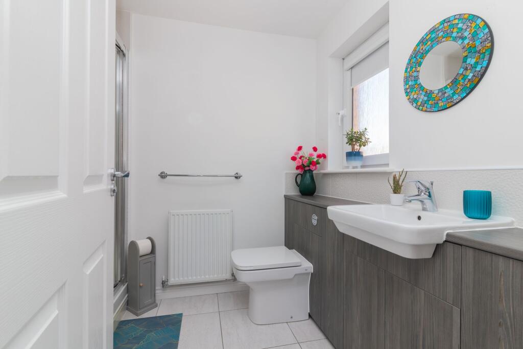 Master En-Suite