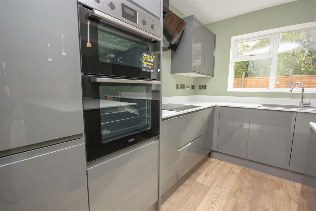 Kitchen Units.jpg