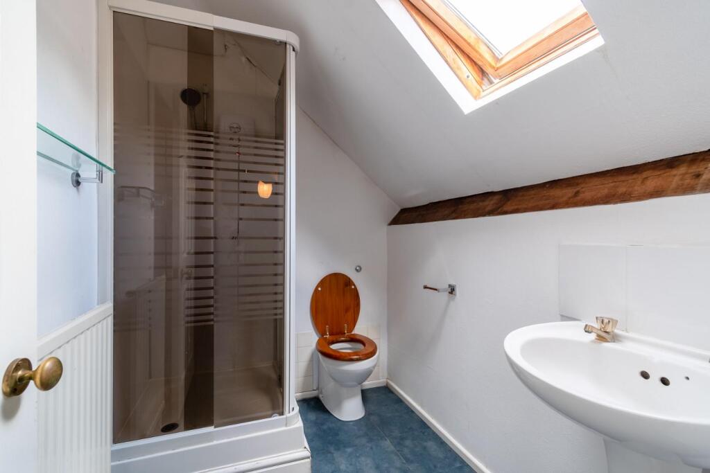 68 Combe Park -14.jpg