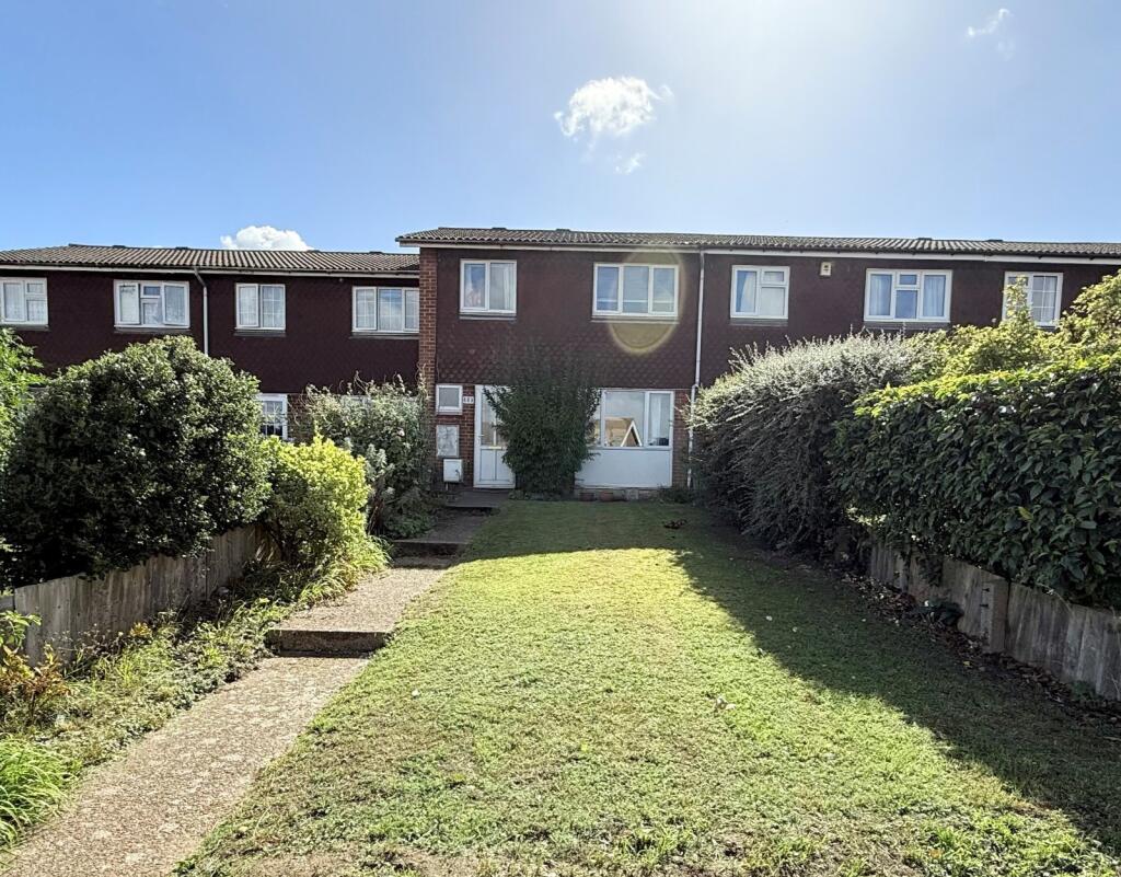 Medhurst Crescent, Gravesend, Kent, DA12