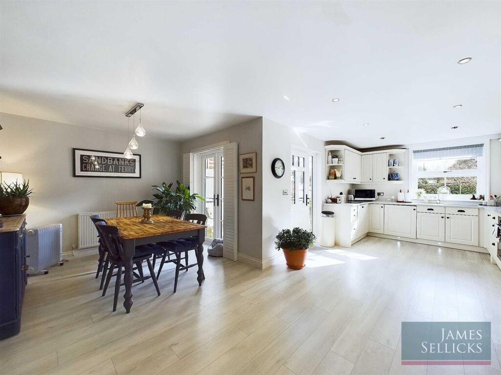 Open plan living kitchen