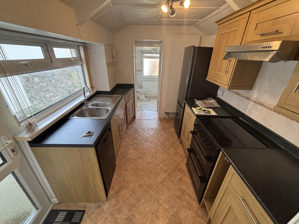 Full Kitchen