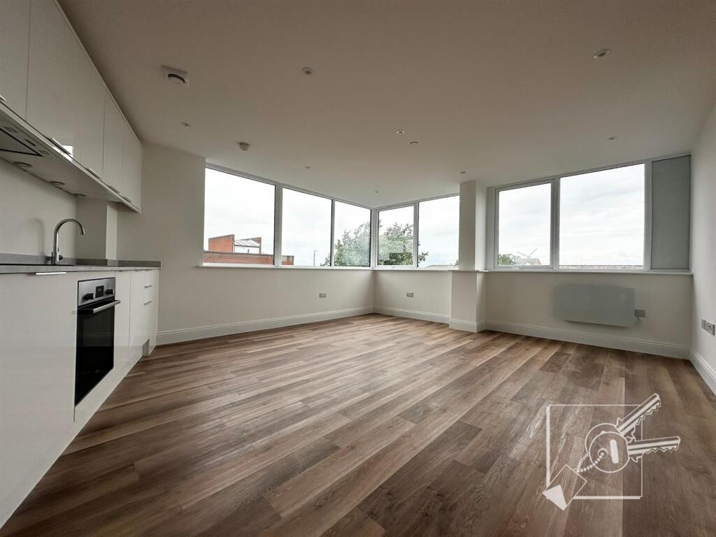Open Plan Lounge/ Kitchen