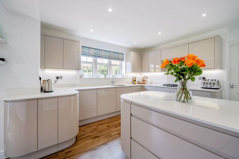Kitchen/Breakfast Room