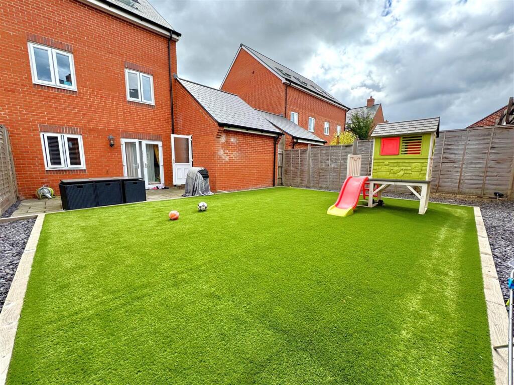 garden 3.jpg
