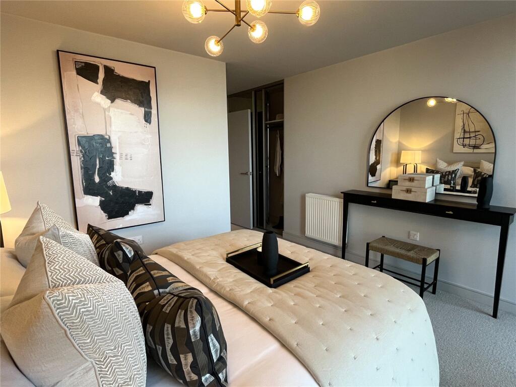 Show Apartment