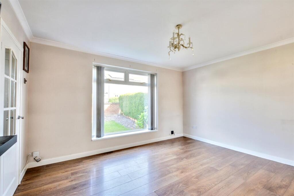 Dining Room_1.jpeg
