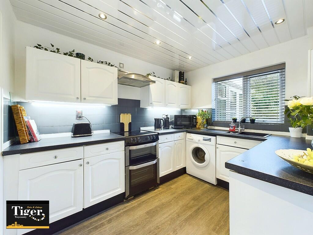 CAM03440G0-PR0211...