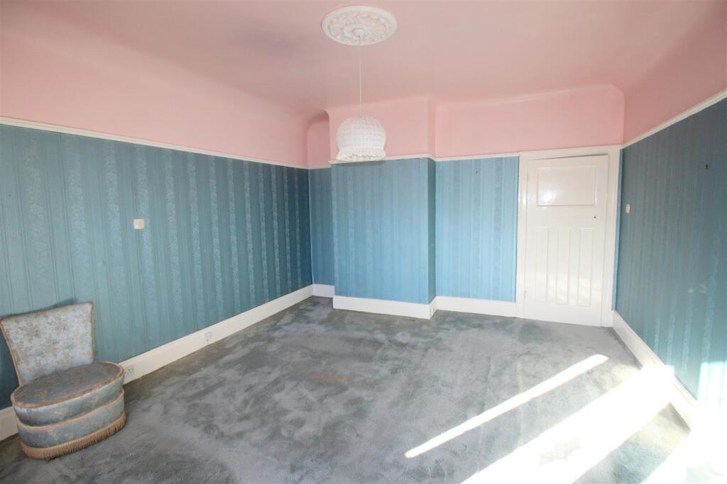 Fairhaven Road, 12 - Bedroom One 1.JPG